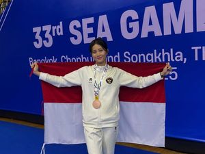 Sosok Aprilia Eka Putri Lumbantungkup, Sang Juara Dunia Kickboxing Asal Sumut
