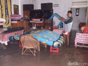 Puluhan Desa di Pasuruan Banjir, Ketinggian Capai Dada Orang Dewasa