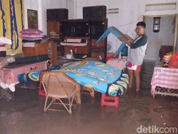 Puluhan Desa di Pasuruan Banjir, Ketinggian Capai Dada Orang Dewasa