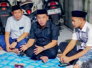 Pemkab Karawang Beri Santunan untuk Keluarga Korban Kecelakaan di Majalengkan