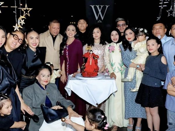 Seru! Kris Dayanti Rayakan Ulang Tahun hingga Lebaran bareng Keluarga