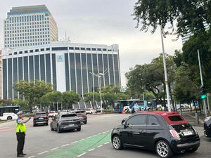 Libur Lebaran Usai, Lalu Lintas Menuju Jakarta Mulai Ramai Lagi