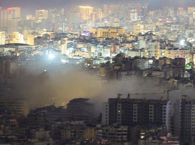 Mencekam! Beirut Selatan Diselimuti Asap Usai Serangan Israel