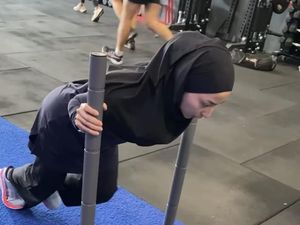 Gaya Nikita Willy Olahraga Hyrox, Tampil Santun Dengan Hijab