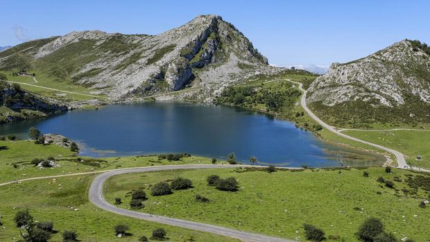 Lake Ercina is located in Asturias, Spain and is a small lake in the Picos de Europa in the Cantabrian Mountains.