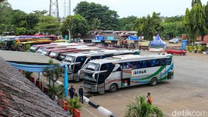 Terminal Kampung Rambutan Bakal Ditata Ulang untuk Atasi Banjir