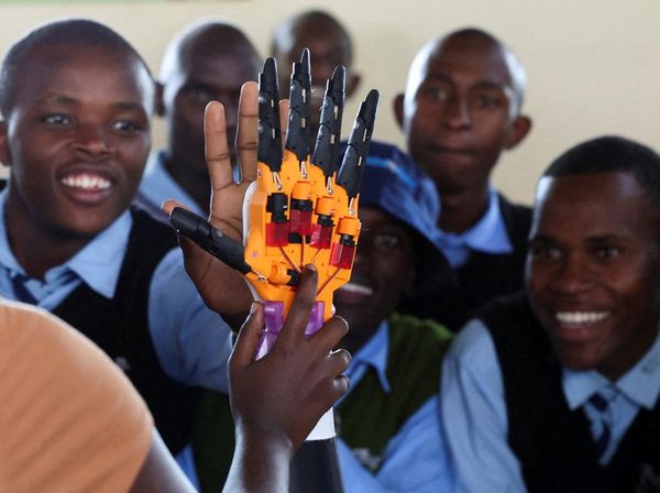 Bantu Siswa Tunarungu, Lengan Robot AI Ubah Ucapan Jadi Isyarat