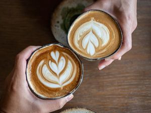 Tren Baru! Ramen Latte Sajikan Kopi dengan Cita Rasa Umami