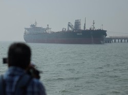 Iran Izinkan Kapal Tanker Minyak Malaysia Lewati Selat Hormuz