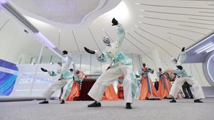 Robot Menari di Forum Teknologi China, Tampilkan Kecanggihan AI