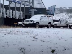 Dunia Hari Ini: Salju Turun di Australia pada Hari Terdingin Bulan Maret