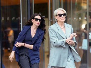 Anne Hathaway Pastikan Tidak Ada Model Kurus di The Devil Wears Prada 2