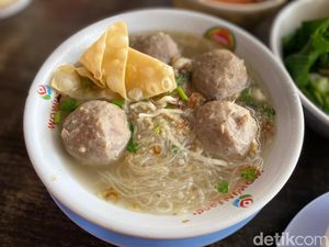 Cicip Bakso Asli Wonogiri di Kotanya Langsung, Gimana Rasanya?