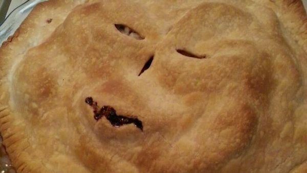 Gagal Total! 8 Kue dan Roti Ini Bentuknya Jadi Menyeramkan