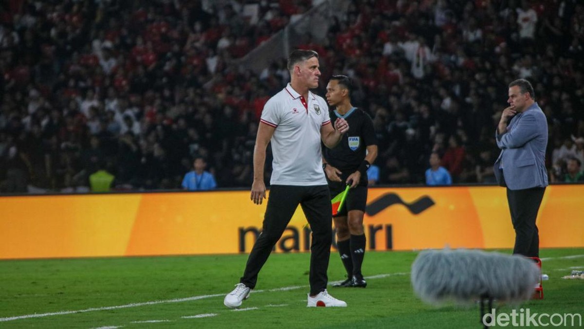 Momen John Herdman di laga debutnya melatih Timnas Indonesia melawan Saint Kitts & Nevis di FIFA Series 2026. (Foto: Muhammad Reevanza/detikFoto)