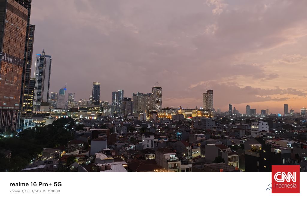 hasil foto realme 16 pro+