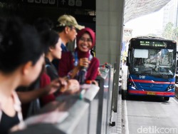 Video: Rayakan Hari Transportasi, Besok MRT, LRT, Transjakarta Gratis!