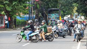 Nekat Lawan Arah, Pengendara Abaikan Keselamatan