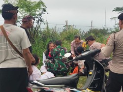 12 Pemedek Tersengat Lebah Saat Hendak Sembahyang di Pura Payasan Besakih