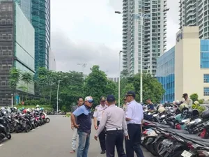 Viral Tukang Parkir di Jakbar Getok Tarif Berdalih THR, Dishub Beri Teguran