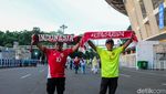 Suporter Timnas Indonesia Serbu GBK Saat FIFA Series