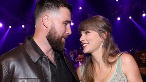 Foto: Momen Perdana Taylor Swift dan Travis Kelce Kencan di Ajang Penghargaan Musik