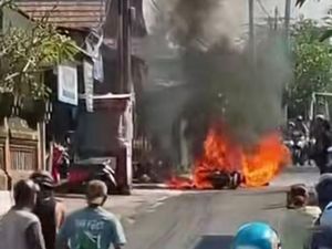 Viral Motor Terbakar Saat Didorong ke Bengkel Kerobokan Badung