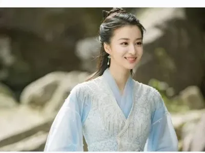 8 Aktris China Tercantik Tanpa Makeup, Pesona Alami Wang Churan Jadi Sorotan