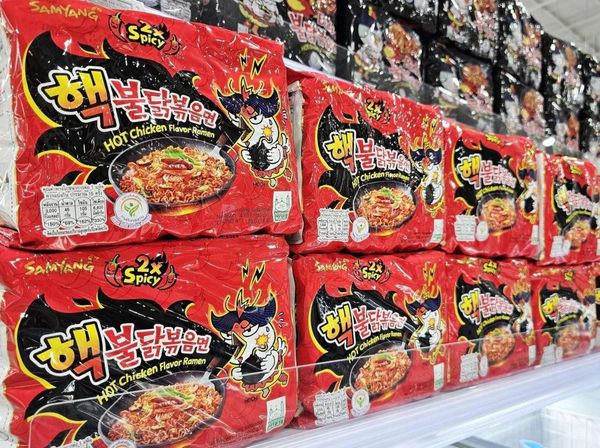 10 Makanan Ini Peredarannya Dilarang di Dunia, Ada Mie Instan hingga Jeli!