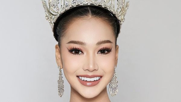 Senyum Manis Kamolwan Chanago, Calon Ratu Kecantikan yang Veneer Giginya Lepas