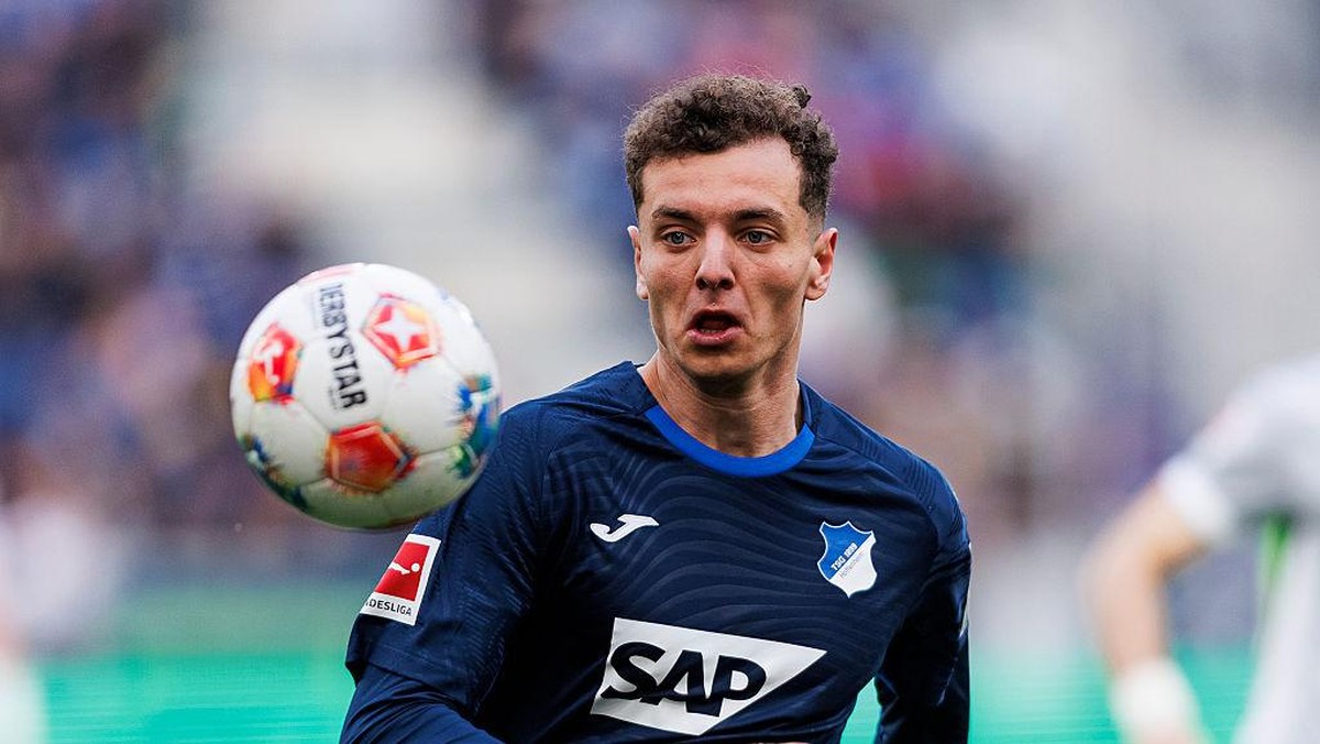 Fisnik Asslani jadi incaran Barcelona untuk gantikan Robert Lewandowski. (Getty Images/Eurasia Sport Images)