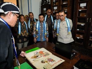 Menbud Dorong Transformasi Tata Pamer & Digitalisasi Museum Radya Pustaka
