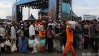 Pasar Murah di Monas Diserbu Warga, 100 Ribu Kupon Sembako Disebar