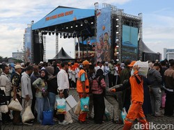 Istana Gelar Bazar Rakyat di Monas, 100 Ribu Kupon Sembako Dibagikan