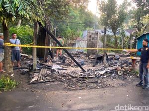 Lupa Matikan Kompor, Warung di Karangasem Ludes Terbakar