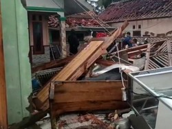 Puluhan Rumah di Ciamis Rusak Diterjang Angin Kencang