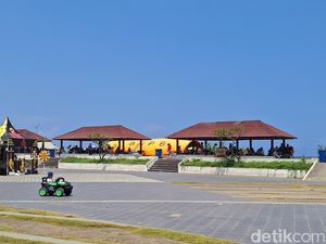 Pantai Mataram Membludak, Orang Tua Diminta Awasi Anak