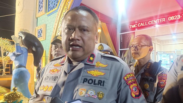 Wakapolda Jawa Barat (Jabar) Brigjen Adi Vivid meninjau Pos Gadog di wilayah Puncak, Bogor