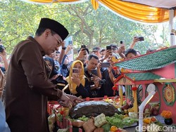 Ribuan Warga Serbu Lebaran Topat di Mataram dan Lombok Tengah