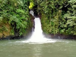 Air Terjun Penikit: Destinasi Tersembunyi di Perbatasan Badung-Kintamani