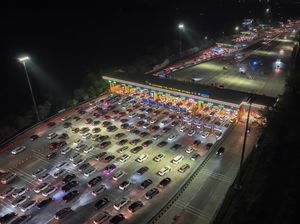 112 Ribu Kendaraan Keluar dari Jakarta Via GT Cikatama Saat Libur Idul Adha