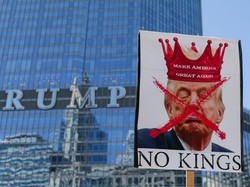 Gelombang Demo No Kings Protes Trump Menggema di AS
