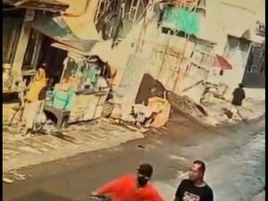 Warga Surabaya Jadi Korban Jambret Saat Jalan Pagi di Peneleh