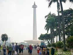 2.560 Warga Kunjungi Monas saat Libur Jumat Agung