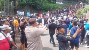 5 Tuntutan Warga Pasuruan Usai Demo Besar-besaran Tolak Alih Fungsi Hutan