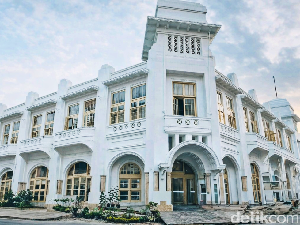 Gedung Warenhuis Medan, Spot Foto Aesthetic Bernuansa Belanda