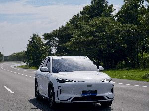 Mobil Listrik Habis Dipakai Mudik, Perlu Perawatan Nggak?