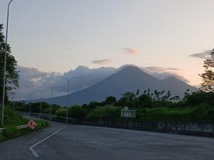 Tol Terpanjang di Sulawesi, Punya Pemandangan yang Bikin Mata Melek