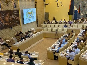 Video: Di Depan Tito, DPR Minta Layanan Publik Lancar saat Krisis Geopolitik