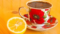 Kopi Dicampur Lemon Diklaim Bikin Kurus, Fakta atau Cuma Tren?